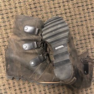 Sorel arctic wedges